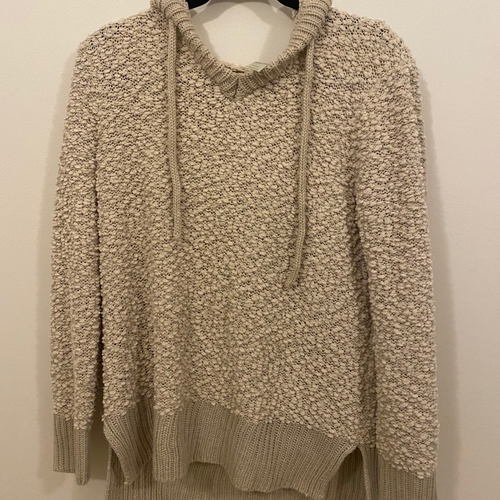 sweater/hoodie